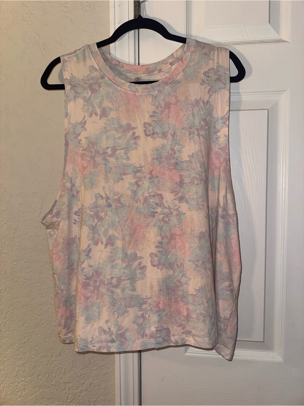 Fabletics Floral Active Tank - Pastel Multi